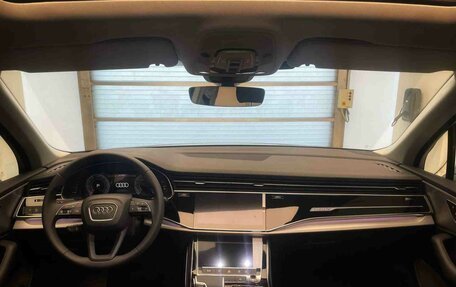 Audi Q7, 2023 год, 10 850 000 рублей, 13 фотография