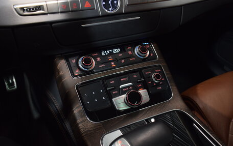Audi A8, 2015 год, 4 149 000 рублей, 38 фотография