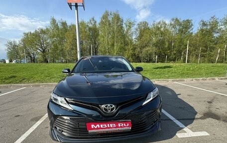 Toyota Camry, 2020 год, 2 850 000 рублей, 1 фотография