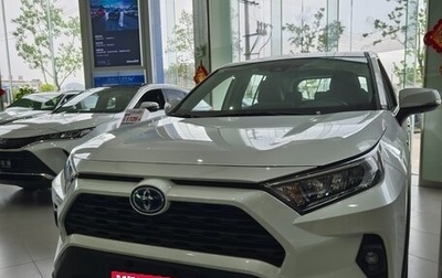 Toyota RAV4, 2024 год, 3 810 000 рублей, 1 фотография