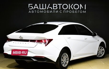 Hyundai Elantra, 2021 год, 2 380 000 рублей, 5 фотография