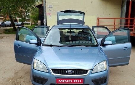 Ford Focus II рестайлинг, 2005 год, 392 000 рублей, 1 фотография