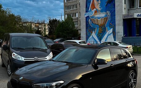 BMW 1 серия, 2019 год, 2 590 000 рублей, 1 фотография