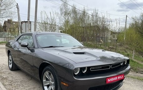 Dodge Challenger III рестайлинг 2, 2019 год, 2 500 000 рублей, 1 фотография