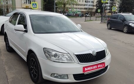 Skoda Octavia, 2013 год, 1 050 000 рублей, 2 фотография