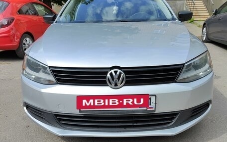 Volkswagen Jetta VI, 2011 год, 1 350 000 рублей, 2 фотография