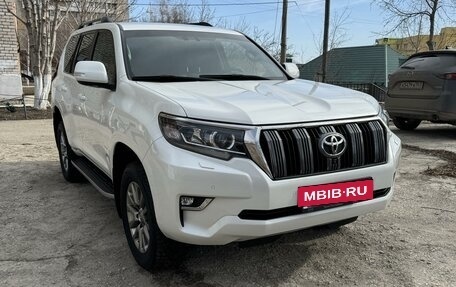 Toyota Land Cruiser Prado 150 рестайлинг 2, 2018 год, 5 700 000 рублей, 2 фотография