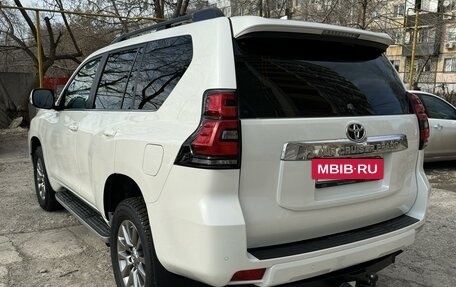 Toyota Land Cruiser Prado 150 рестайлинг 2, 2018 год, 5 700 000 рублей, 5 фотография