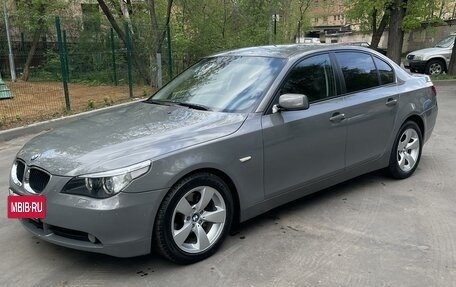 BMW 5 серия, 2004 год, 1 150 000 рублей, 3 фотография