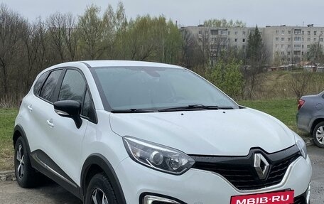 Renault Kaptur I рестайлинг, 2019 год, 1 790 000 рублей, 3 фотография