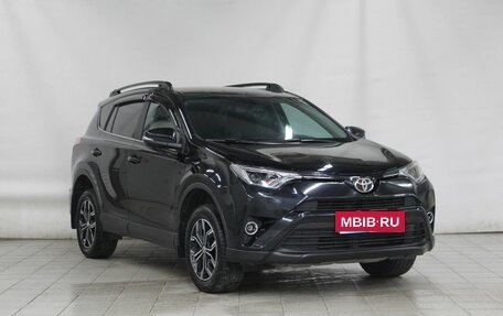 Toyota RAV4, 2018 год, 2 850 000 рублей, 3 фотография