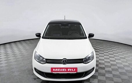 Volkswagen Polo VI (EU Market), 2013 год, 980 000 рублей, 2 фотография