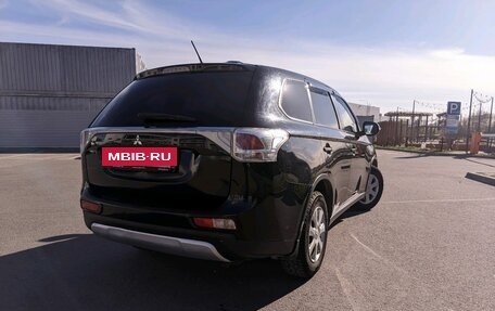 Mitsubishi Outlander III рестайлинг 3, 2015 год, 1 697 070 рублей, 4 фотография