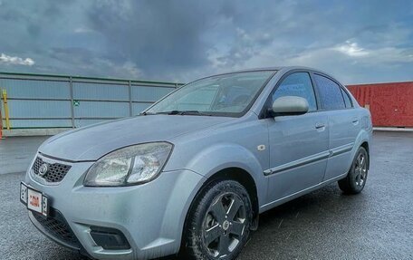 KIA Rio II, 2010 год, 550 000 рублей, 2 фотография