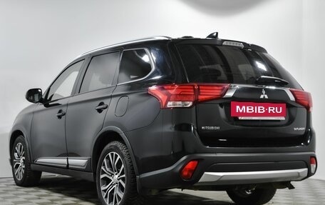 Mitsubishi Outlander III рестайлинг 3, 2018 год, 2 149 000 рублей, 6 фотография