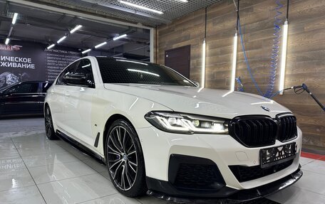 BMW 5 серия, 2020 год, 6 100 000 рублей, 2 фотография