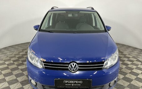 Volkswagen Touran III, 2011 год, 855 000 рублей, 2 фотография