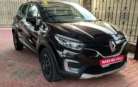 Renault Kaptur I рестайлинг, 2019 год, 1 699 000 рублей, 2 фотография