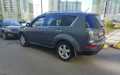 Mitsubishi Outlander III рестайлинг 3, 2008 год, 1 065 000 рублей, 3 фотография