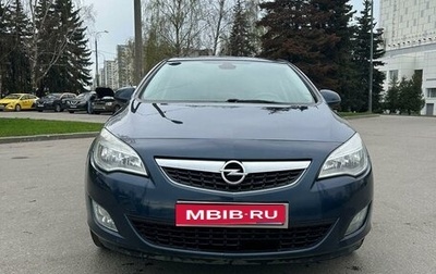 Opel Astra J, 2010 год, 685 000 рублей, 1 фотография