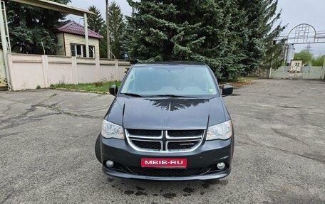 Dodge Caravan V, 2011 год, 1 518 000 рублей, 1 фотография