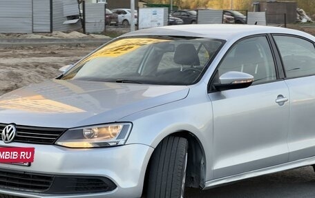 Volkswagen Jetta VI, 2013 год, 920 000 рублей, 4 фотография