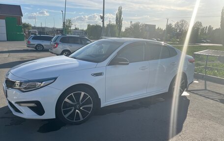 KIA Optima IV, 2019 год, 1 825 000 рублей, 2 фотография