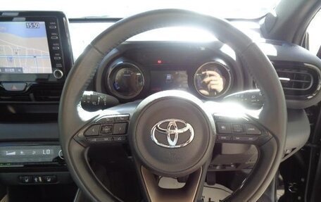 Toyota Yaris, 2020 год, 1 289 000 рублей, 10 фотография