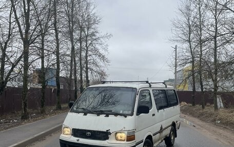 Toyota HiAce H100, 1998 год, 250 000 рублей, 1 фотография