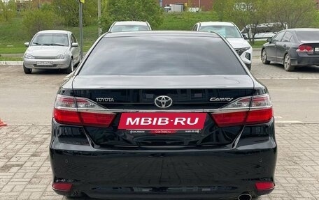 Toyota Camry, 2016 год, 1 999 000 рублей, 6 фотография