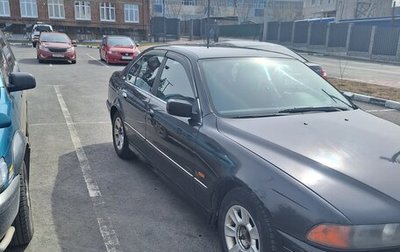 BMW 5 серия, 2000 год, 300 000 рублей, 1 фотография
