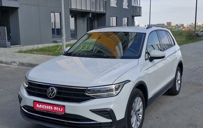 Volkswagen Tiguan II, 2021 год, 3 000 000 рублей, 1 фотография