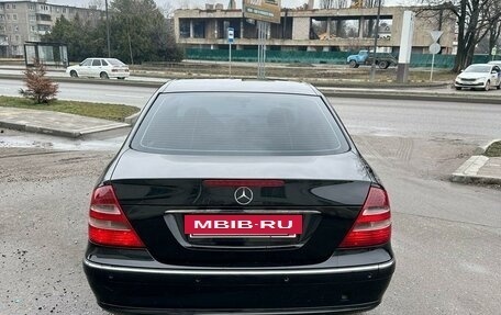 Mercedes-Benz E-Класс, 2004 год, 700 000 рублей, 4 фотография