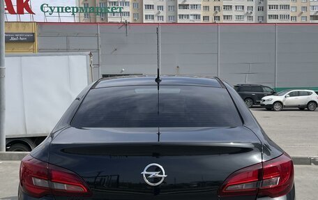 Opel Astra J, 2014 год, 990 000 рублей, 5 фотография