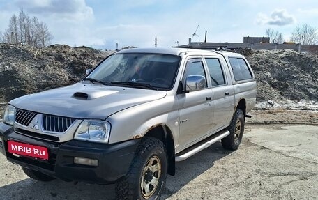 Mitsubishi L200 III рестайлинг, 2006 год, 950 000 рублей, 1 фотография