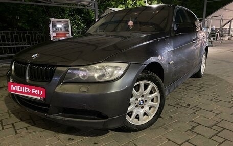 BMW 3 серия, 2005 год, 715 000 рублей, 2 фотография