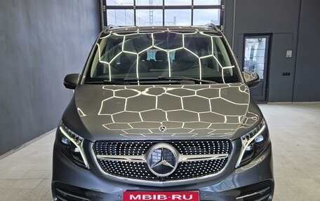 Mercedes-Benz V-Класс, 2023 год, 11 900 000 рублей, 2 фотография