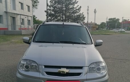Chevrolet Niva I рестайлинг, 2014 год, 795 000 рублей, 3 фотография