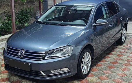 Volkswagen Passat B7, 2012 год, 1 350 000 рублей, 2 фотография