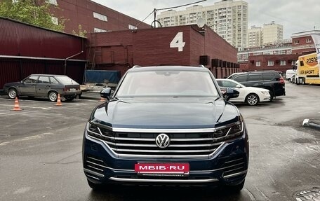 Volkswagen Touareg III, 2019 год, 5 900 000 рублей, 3 фотография