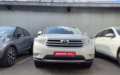 Toyota Highlander III, 2011 год, 2 400 000 рублей, 1 фотография
