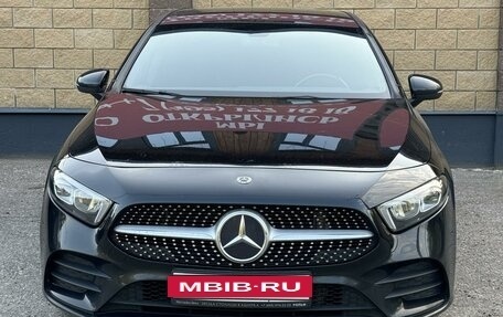 Mercedes-Benz A-Класс, 2019 год, 2 699 000 рублей, 2 фотография