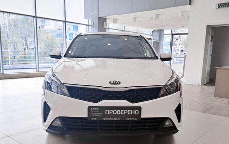 KIA Rio IV, 2021 год, 1 950 000 рублей, 2 фотография