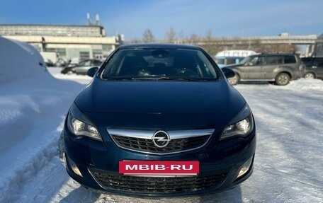 Opel Astra J, 2010 год, 719 000 рублей, 2 фотография