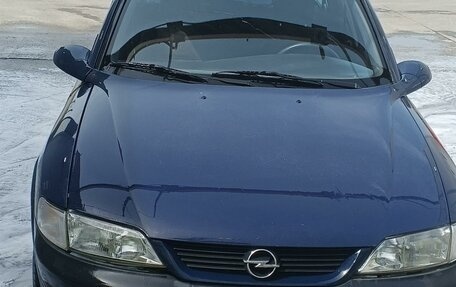 Opel Vectra B рестайлинг, 1998 год, 205 000 рублей, 2 фотография