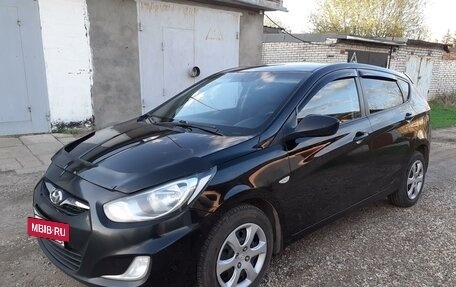 Hyundai Solaris II рестайлинг, 2012 год, 775 000 рублей, 2 фотография