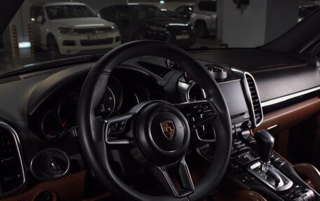 Porsche Cayenne III, 2017 год, 5 700 000 рублей, 6 фотография
