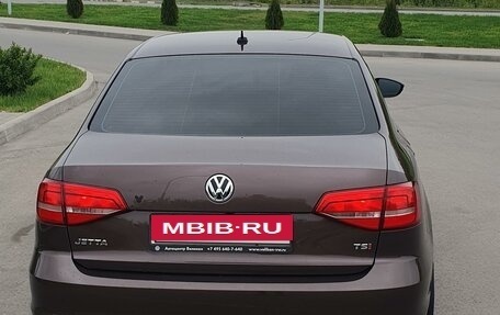 Volkswagen Jetta VI, 2015 год, 1 400 000 рублей, 3 фотография