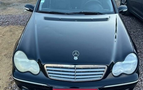 Mercedes-Benz C-Класс, 2004 год, 470 000 рублей, 2 фотография