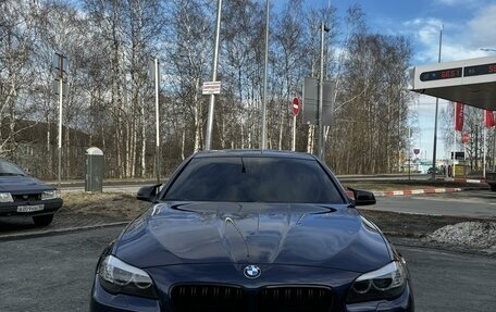 BMW 5 серия, 2011 год, 2 100 000 рублей, 3 фотография